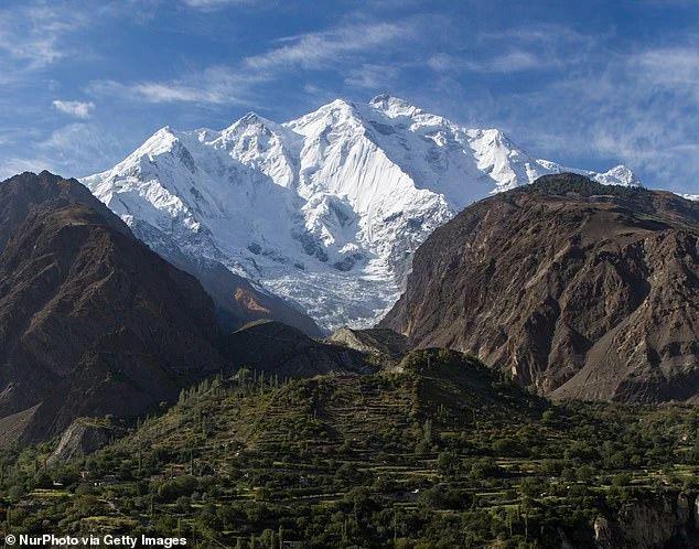 冰川竟在“变胖”？这个“反常识”现象让气候怀疑论者狂欢(图2)