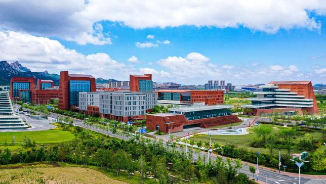 集聚12所涉海高校、12个“国字号”涉海科研机构、298家创新平台青岛西海岸新区科技兴海释放“蓝色引擎”新动能(图1)