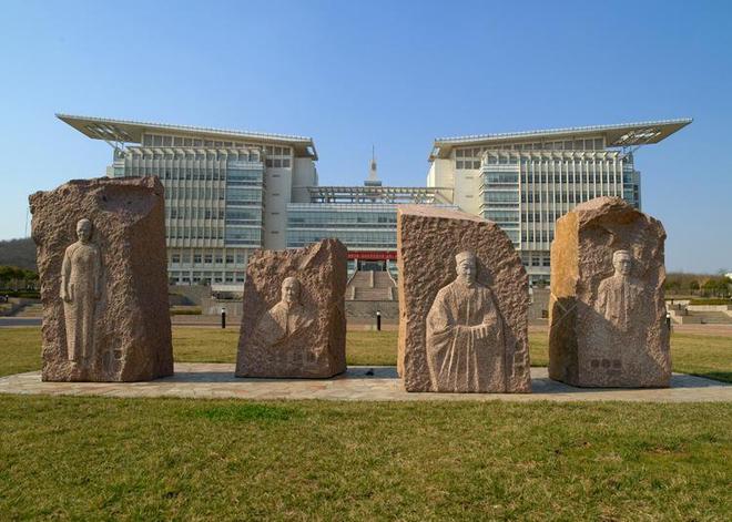 南师大15年学科布局终落子：微生物学冲进ESI全球前1%(图2)