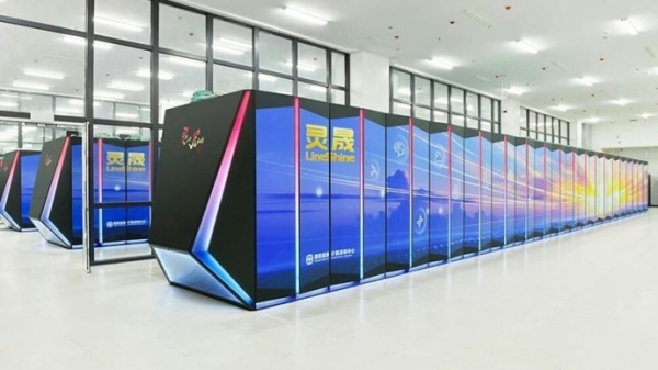 中国超算“灵晟”超过美国登顶榜首